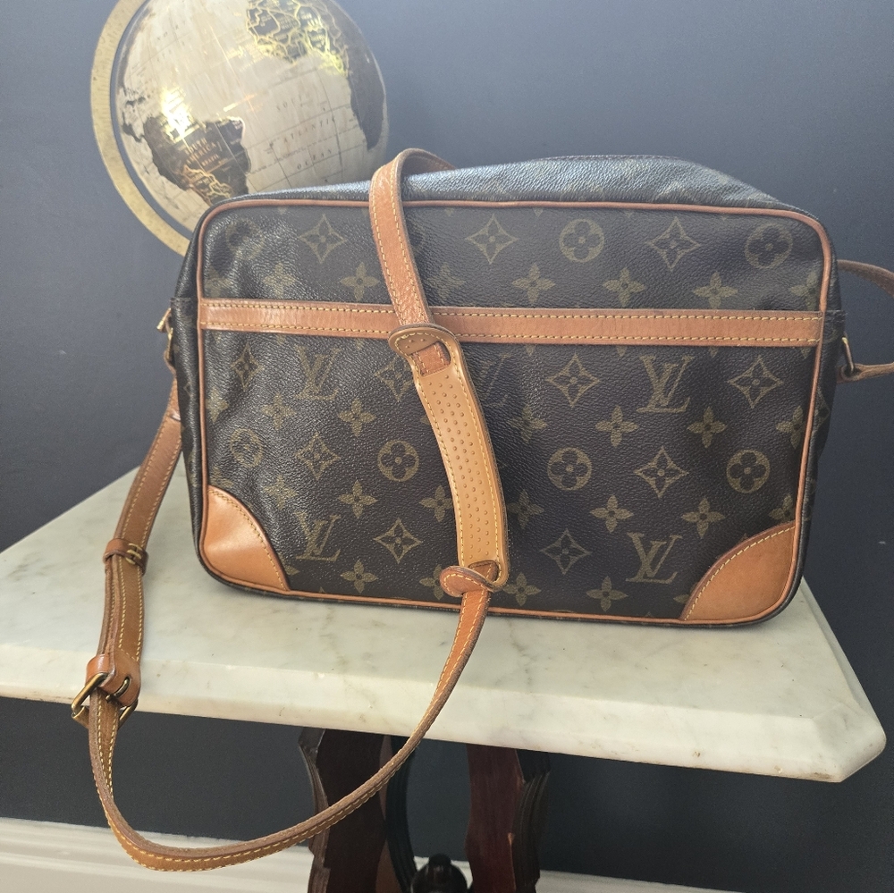 Vintage Louis Vuitton Trocadero 30